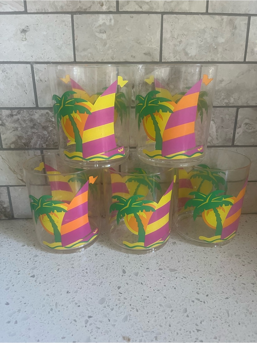 Set of 5 vintage Tropical Palm Sunset Drinking Glasses - Pink & Yellow
